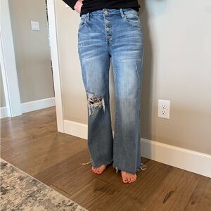 Women's Risen Distressed Wide Leg Jeans